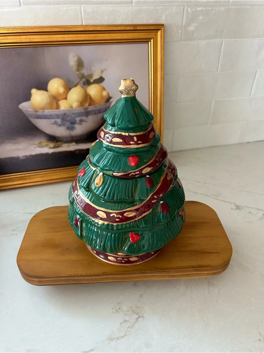 Gibson Classic Christmas Tree Ceramic Snack Cookie Jar Holiday Collection 7.5”